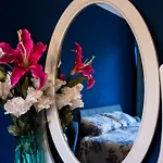 Cozy In Heart Of / Big Terrace *