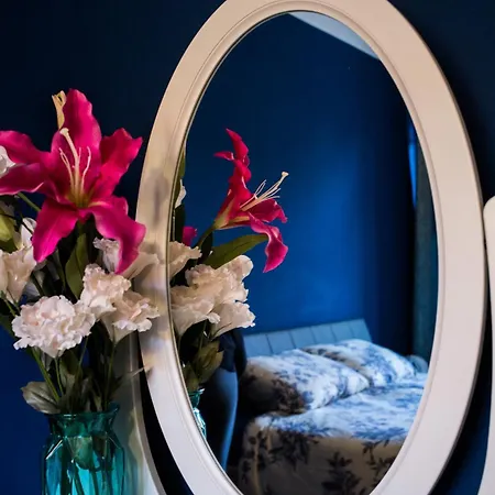 Cozy In Heart Of / Big Terrace *